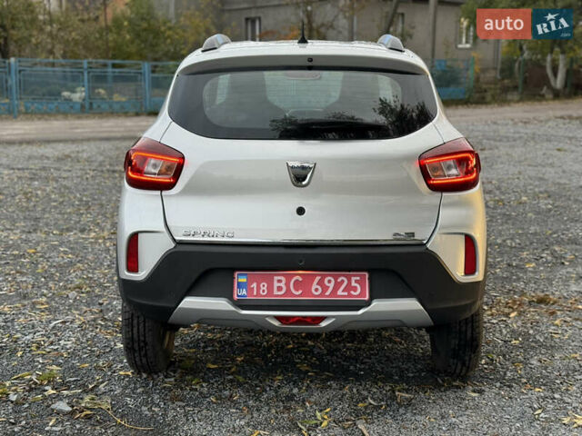 Сірий Дачія Spring, об'ємом двигуна 0 л та пробігом 15 тис. км за 8999 $, фото 6 на Automoto.ua