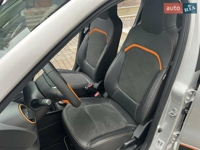 Серый Дачия Spring, объемом двигателя 0 л и пробегом 9 тыс. км за 11400 $, фото 12 на Automoto.ua
