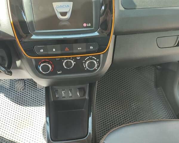 Серый Дачия Spring, объемом двигателя 0 л и пробегом 29 тыс. км за 8900 $, фото 17 на Automoto.ua