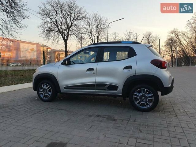 Серый Дачия Spring, объемом двигателя 0 л и пробегом 35 тыс. км за 9599 $, фото 3 на Automoto.ua
