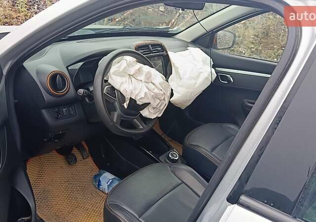 Серый Дачия Spring, объемом двигателя 0 л и пробегом 40 тыс. км за 3000 $, фото 5 на Automoto.ua