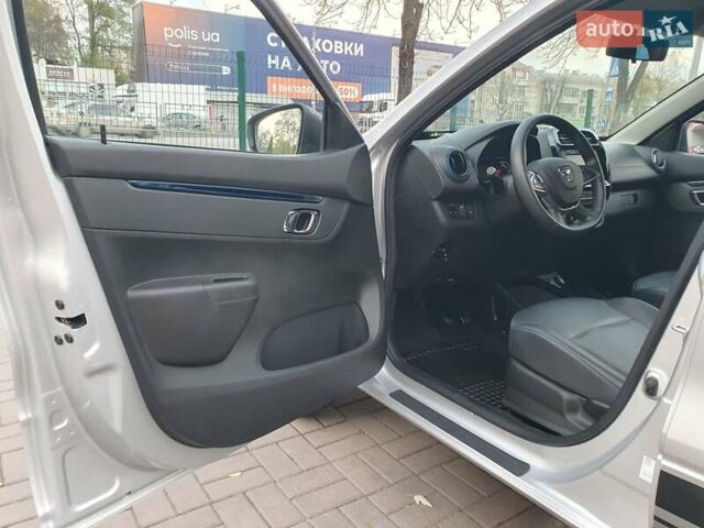 Сірий Дачія Spring, об'ємом двигуна 0 л та пробігом 14 тис. км за 8999 $, фото 39 на Automoto.ua