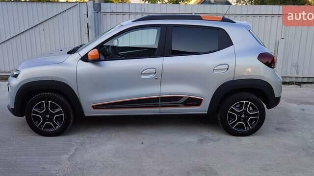 Сірий Дачія Spring, об'ємом двигуна 0 л та пробігом 22 тис. км за 10000 $, фото 5 на Automoto.ua