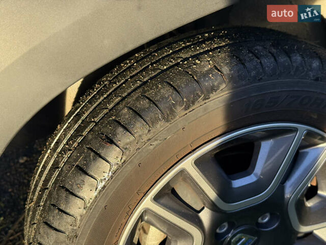 Сірий Дачія Spring, об'ємом двигуна 0 л та пробігом 15 тис. км за 8999 $, фото 20 на Automoto.ua