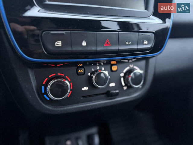 Серый Дачия Spring, объемом двигателя 0 л и пробегом 79 тыс. км за 7199 $, фото 30 на Automoto.ua