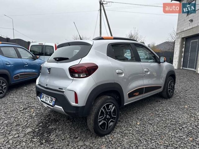 Серый Дачия Spring, объемом двигателя 0 л и пробегом 32 тыс. км за 8950 $, фото 5 на Automoto.ua