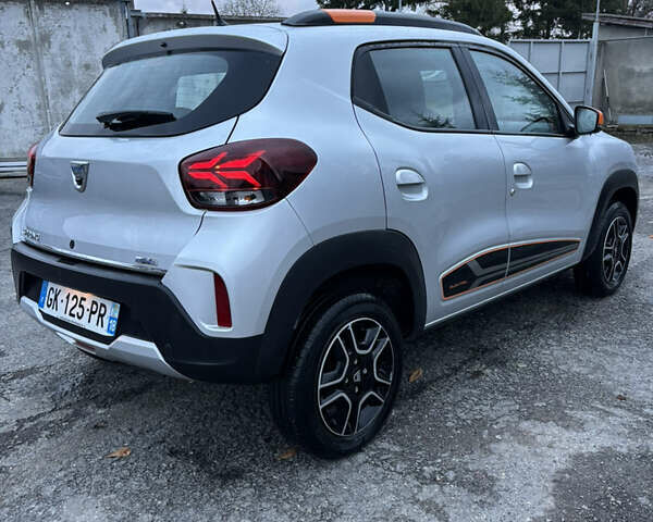 Серый Дачия Spring, объемом двигателя 0 л и пробегом 22 тыс. км за 8500 $, фото 5 на Automoto.ua