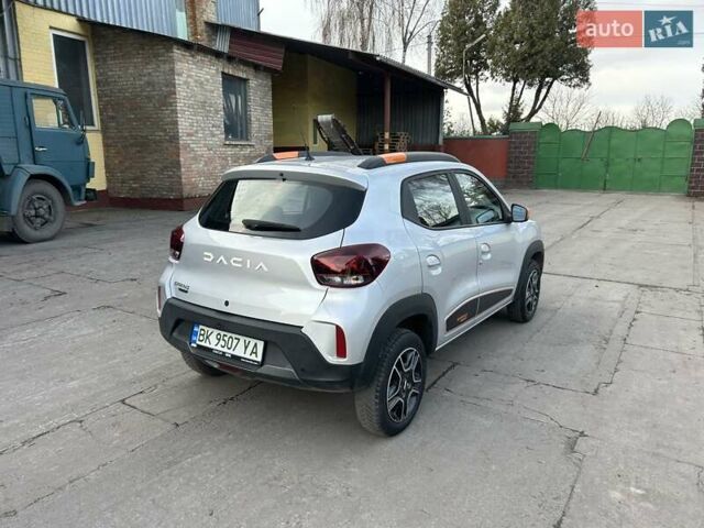 Серый Дачия Spring, объемом двигателя 0 л и пробегом 53 тыс. км за 8999 $, фото 9 на Automoto.ua