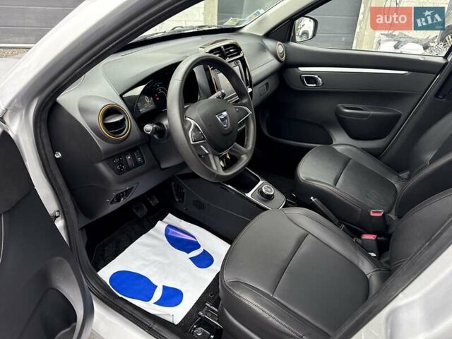 Серый Дачия Spring, объемом двигателя 0 л и пробегом 32 тыс. км за 8950 $, фото 20 на Automoto.ua