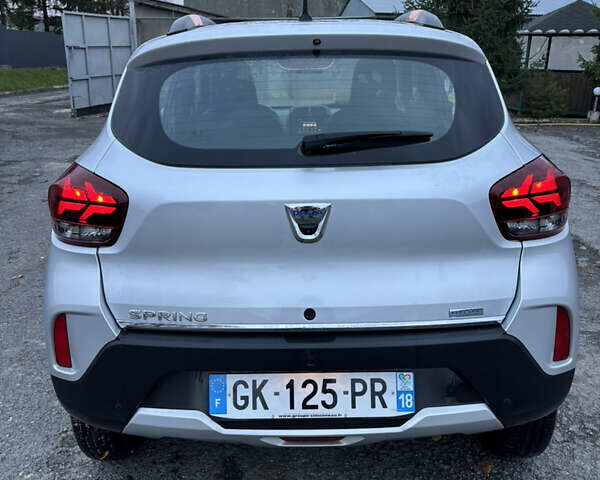 Серый Дачия Spring, объемом двигателя 0 л и пробегом 22 тыс. км за 8500 $, фото 4 на Automoto.ua