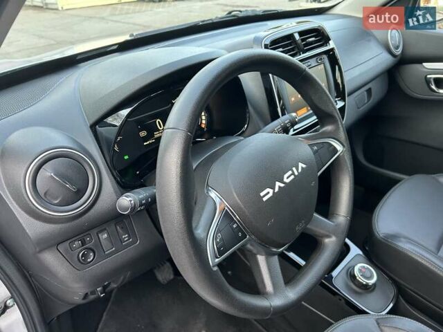 Серый Дачия Spring, объемом двигателя 0 л и пробегом 53 тыс. км за 8999 $, фото 19 на Automoto.ua