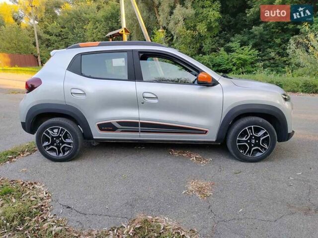 Серый Дачия Spring, объемом двигателя 0 л и пробегом 45 тыс. км за 9500 $, фото 4 на Automoto.ua
