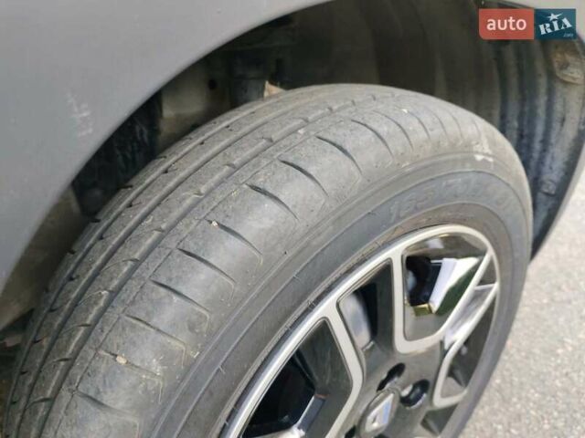 Серый Дачия Spring, объемом двигателя 0 л и пробегом 45 тыс. км за 9500 $, фото 33 на Automoto.ua