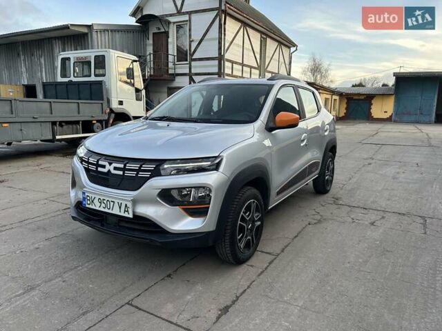 Серый Дачия Spring, объемом двигателя 0 л и пробегом 53 тыс. км за 8999 $, фото 1 на Automoto.ua