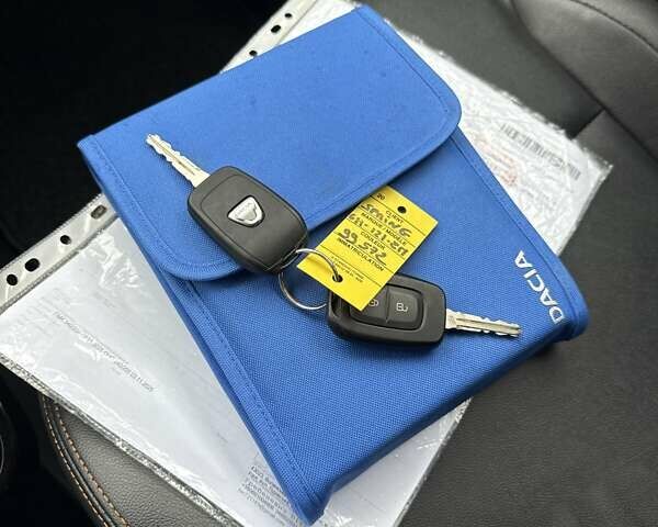 Серый Дачия Spring, объемом двигателя 0 л и пробегом 32 тыс. км за 8950 $, фото 35 на Automoto.ua