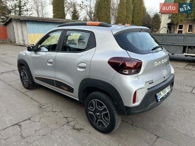 Серый Дачия Spring, объемом двигателя 0 л и пробегом 53 тыс. км за 8999 $, фото 15 на Automoto.ua