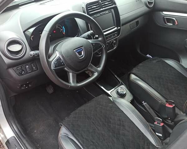 Серый Дачия Spring, объемом двигателя 0 л и пробегом 41 тыс. км за 9999 $, фото 24 на Automoto.ua