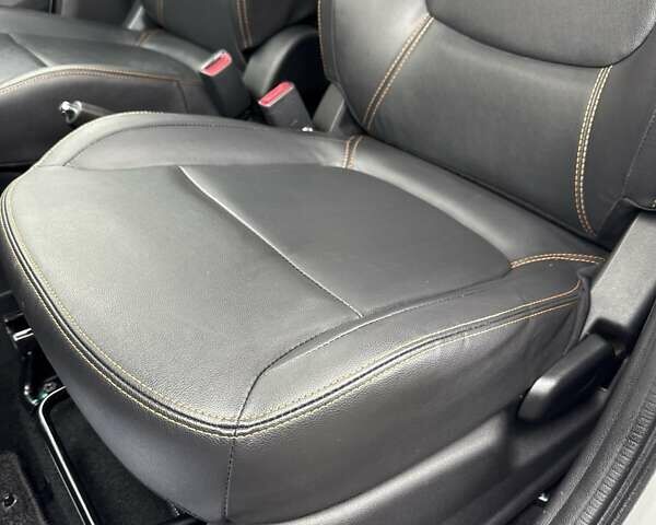 Серый Дачия Spring, объемом двигателя 0 л и пробегом 32 тыс. км за 8950 $, фото 23 на Automoto.ua