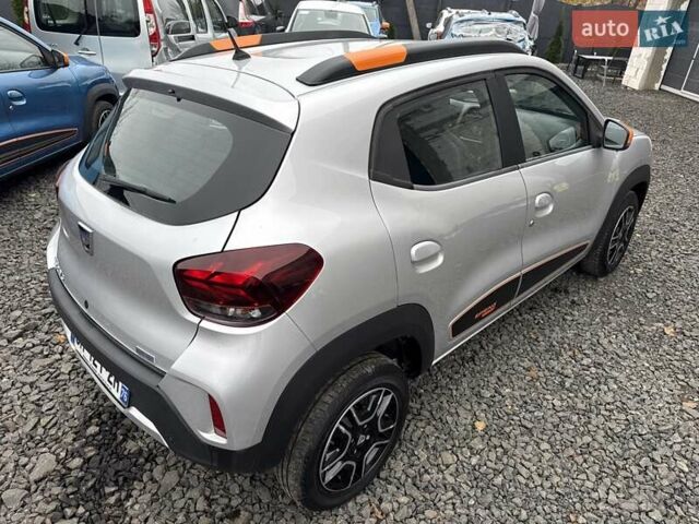 Серый Дачия Spring, объемом двигателя 0 л и пробегом 32 тыс. км за 8950 $, фото 18 на Automoto.ua