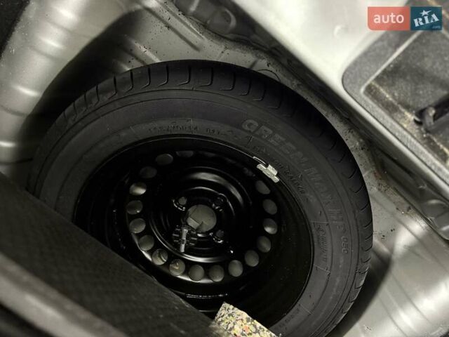 Сірий Дачія Spring, об'ємом двигуна 0 л та пробігом 32 тис. км за 6900 $, фото 17 на Automoto.ua