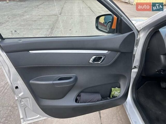 Серый Дачия Spring, объемом двигателя 0 л и пробегом 53 тыс. км за 8999 $, фото 17 на Automoto.ua