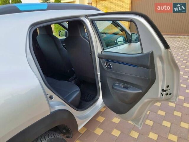 Серый Дачия Spring, объемом двигателя 0 л и пробегом 3 тыс. км за 9000 $, фото 15 на Automoto.ua