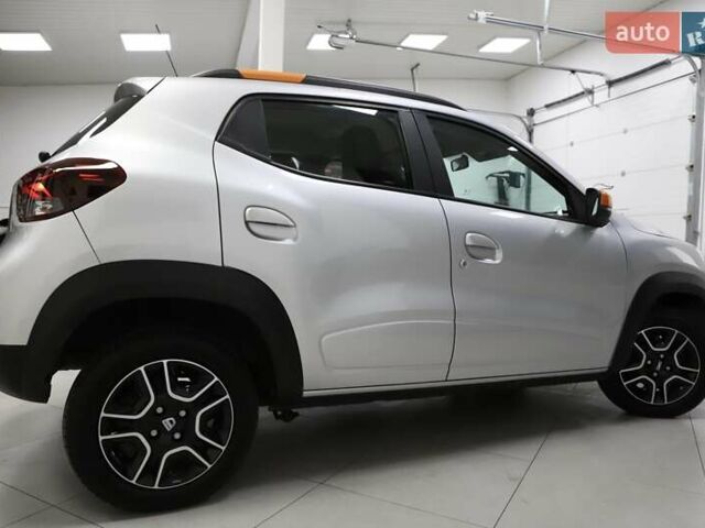 Серый Дачия Spring, объемом двигателя 0 л и пробегом 39 тыс. км за 10899 $, фото 13 на Automoto.ua