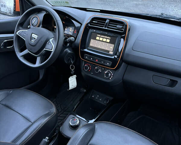 Серый Дачия Spring, объемом двигателя 0 л и пробегом 22 тыс. км за 8500 $, фото 7 на Automoto.ua