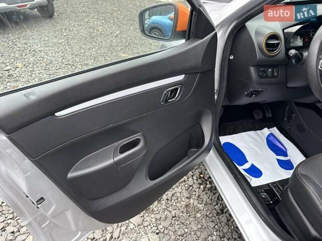 Серый Дачия Spring, объемом двигателя 0 л и пробегом 32 тыс. км за 8950 $, фото 24 на Automoto.ua