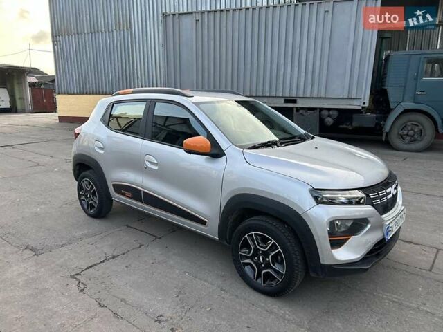 Серый Дачия Spring, объемом двигателя 0 л и пробегом 53 тыс. км за 8999 $, фото 5 на Automoto.ua