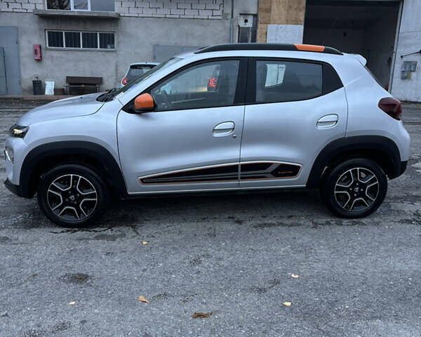 Серый Дачия Spring, объемом двигателя 0 л и пробегом 22 тыс. км за 8500 $, фото 2 на Automoto.ua