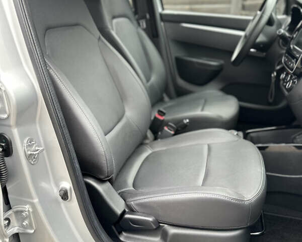 Серый Дачия Spring, объемом двигателя 0 л и пробегом 1 тыс. км за 11800 $, фото 30 на Automoto.ua