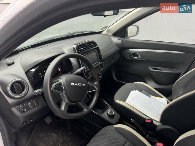 Серый Дачия Spring, объемом двигателя 0 л и пробегом 13 тыс. км за 9300 $, фото 7 на Automoto.ua
