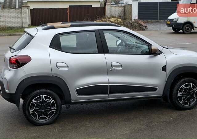 Серый Дачия Spring, объемом двигателя 0 л и пробегом 5 тыс. км за 11500 $, фото 4 на Automoto.ua