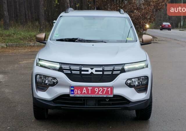 Серый Дачия Spring, объемом двигателя 0 л и пробегом 5 тыс. км за 11500 $, фото 15 на Automoto.ua