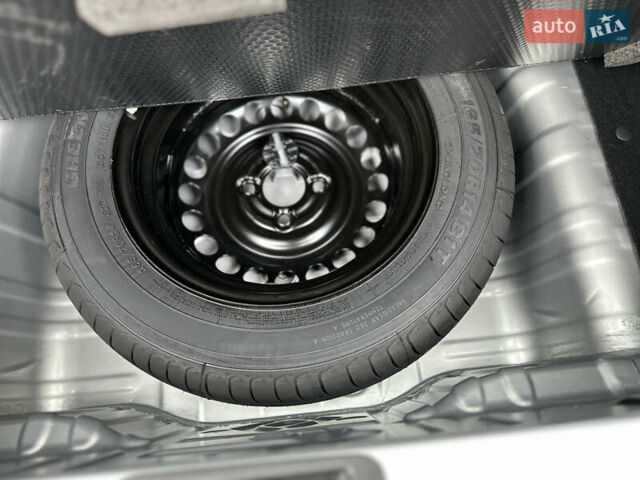 Серый Дачия Spring, объемом двигателя 0 л и пробегом 1 тыс. км за 11800 $, фото 13 на Automoto.ua