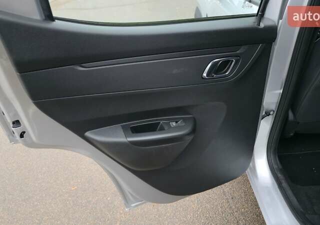 Серый Дачия Spring, объемом двигателя 0 л и пробегом 5 тыс. км за 11500 $, фото 29 на Automoto.ua