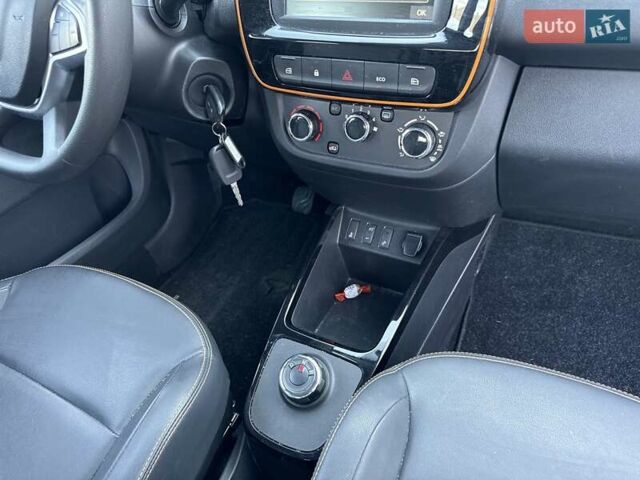 Синий Дачия Spring, объемом двигателя 0 л и пробегом 30 тыс. км за 6800 $, фото 25 на Automoto.ua