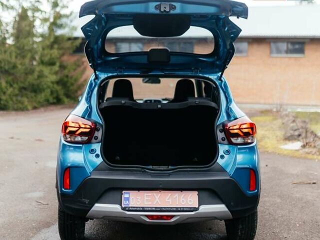 Синий Дачия Spring, объемом двигателя 0 л и пробегом 30 тыс. км за 9399 $, фото 6 на Automoto.ua