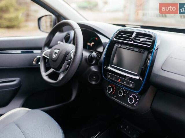 Синий Дачия Spring, объемом двигателя 0 л и пробегом 30 тыс. км за 9399 $, фото 17 на Automoto.ua