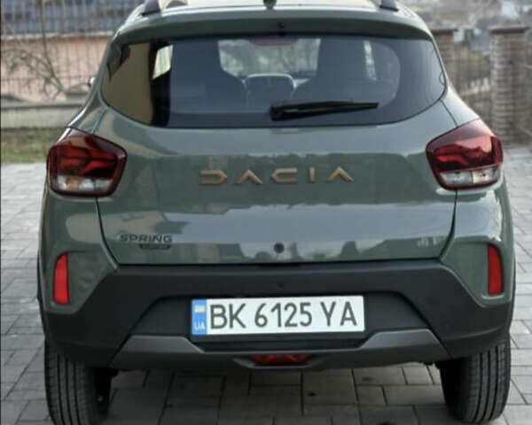 Зеленый Дачия Spring, объемом двигателя 0 л и пробегом 4 тыс. км за 11200 $, фото 2 на Automoto.ua