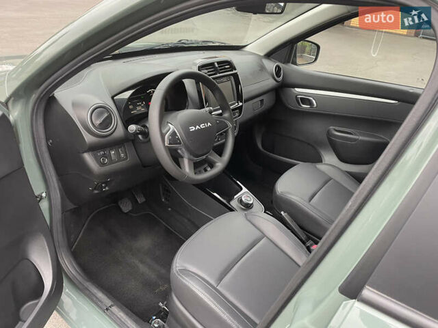 Зелений Дачія Spring, об'ємом двигуна 0 л та пробігом 4 тис. км за 10500 $, фото 4 на Automoto.ua