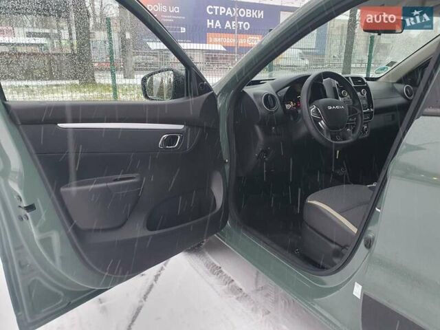 Зеленый Дачия Spring, объемом двигателя 0 л и пробегом 40 тыс. км за 9599 $, фото 26 на Automoto.ua