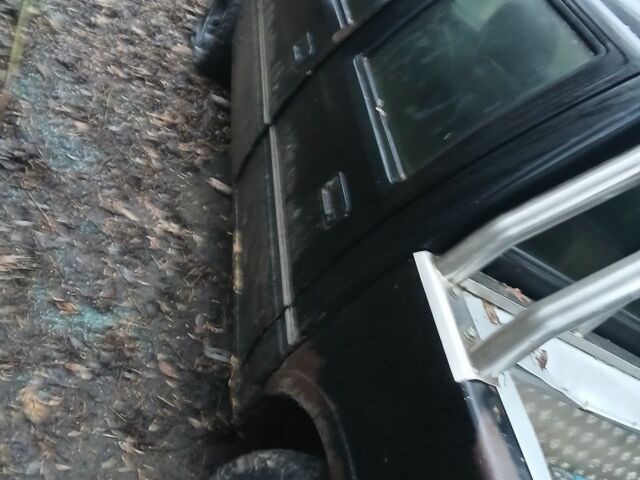 Чорний Даді Shuttle, об'ємом двигуна 2.2 л та пробігом 350 тис. км за 1000 $, фото 1 на Automoto.ua