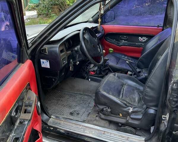 Черный Дади Шатл, объемом двигателя 2.35 л и пробегом 250 тыс. км за 3000 $, фото 5 на Automoto.ua