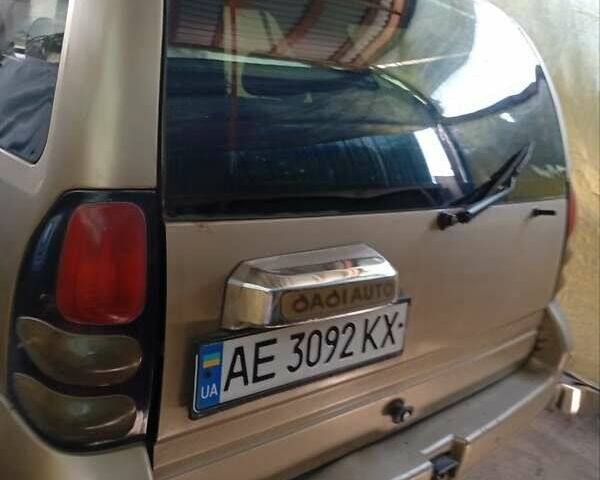 Желтый Дади Шатл, объемом двигателя 2.24 л и пробегом 163 тыс. км за 3899 $, фото 5 на Automoto.ua