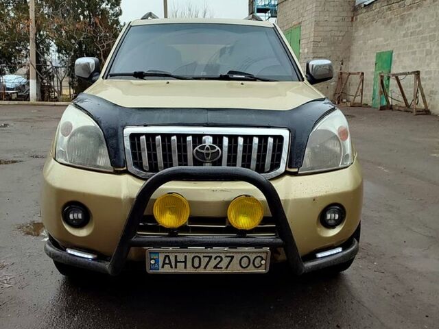 Желтый Дади Шатл, объемом двигателя 2.2 л и пробегом 121 тыс. км за 4200 $, фото 1 на Automoto.ua