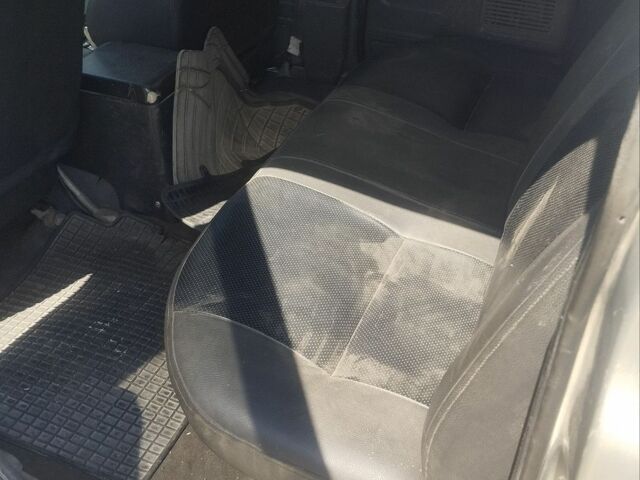 Сірий Даді Shuttle, об'ємом двигуна 2.24 л та пробігом 218 тис. км за 3500 $, фото 20 на Automoto.ua