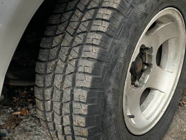 Серый Дади Шатл, объемом двигателя 2.2 л и пробегом 300 тыс. км за 1990 $, фото 4 на Automoto.ua