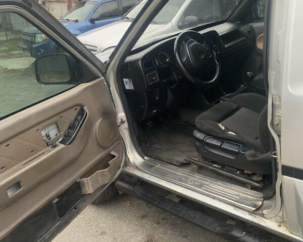 Серый Дади Шатл, объемом двигателя 2.2 л и пробегом 287 тыс. км за 1990 $, фото 6 на Automoto.ua